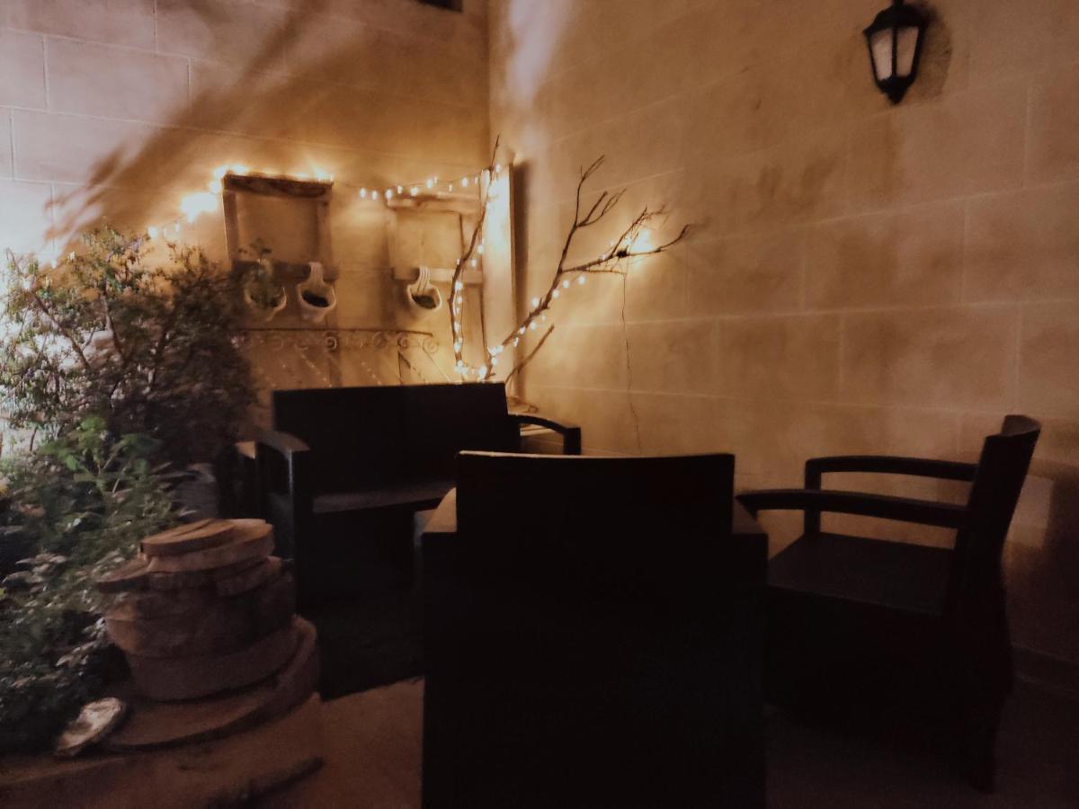 Bed and Breakfast Dhara House Malta Paola Esterno foto